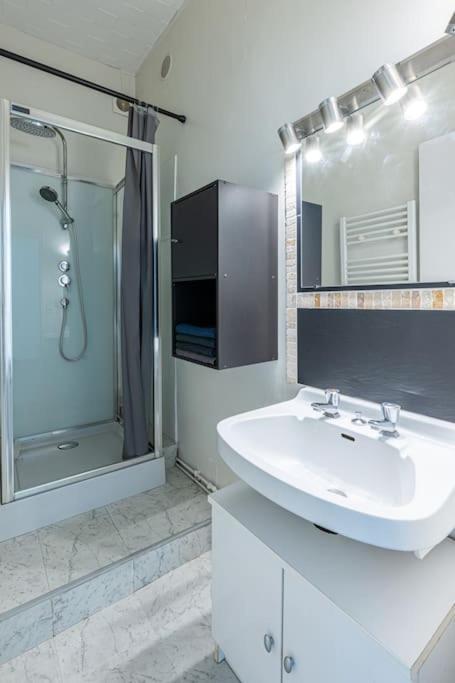 Le Charmant Hello Palois-T2-Wifi Apartment โป ภายนอก รูปภาพ