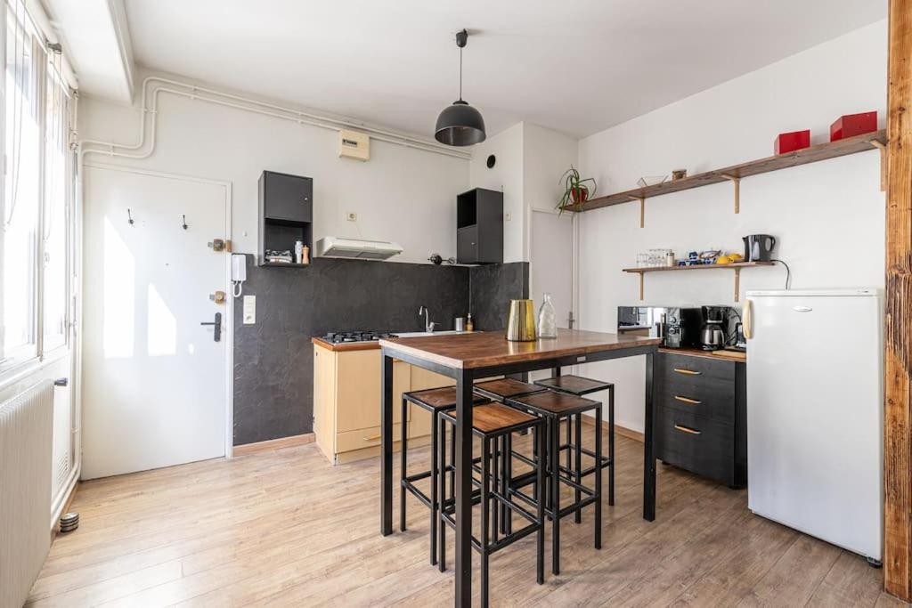 Le Charmant Hello Palois-T2-Wifi Apartment โป ภายนอก รูปภาพ